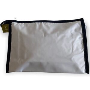 AU White Womens Toiletry Bag NWT
